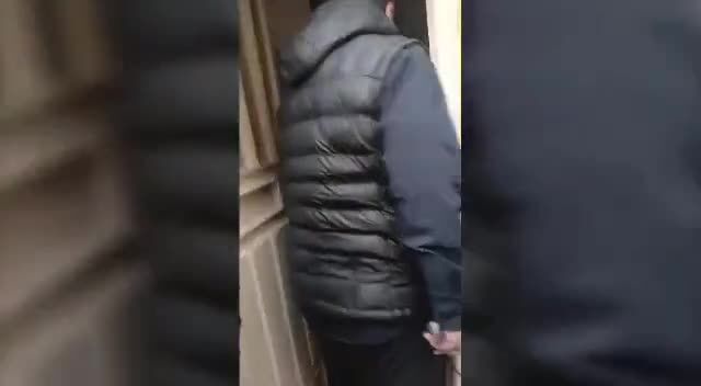 ویدئو/ پایان قلدری اوباش سلاح به دست
